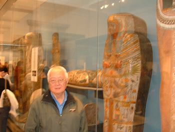 Grandmaster Yap as we visit his Mummy friends at the British Museum